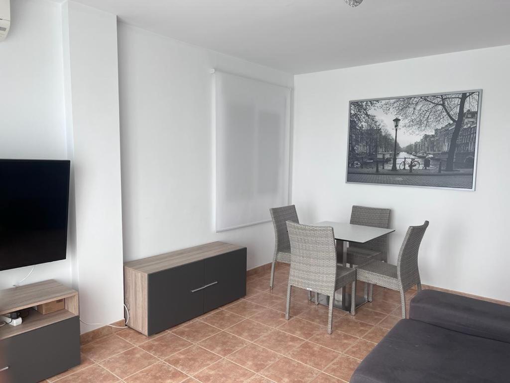 Apartamentos La Caleta Caleta De Velez Eksteriør bilde