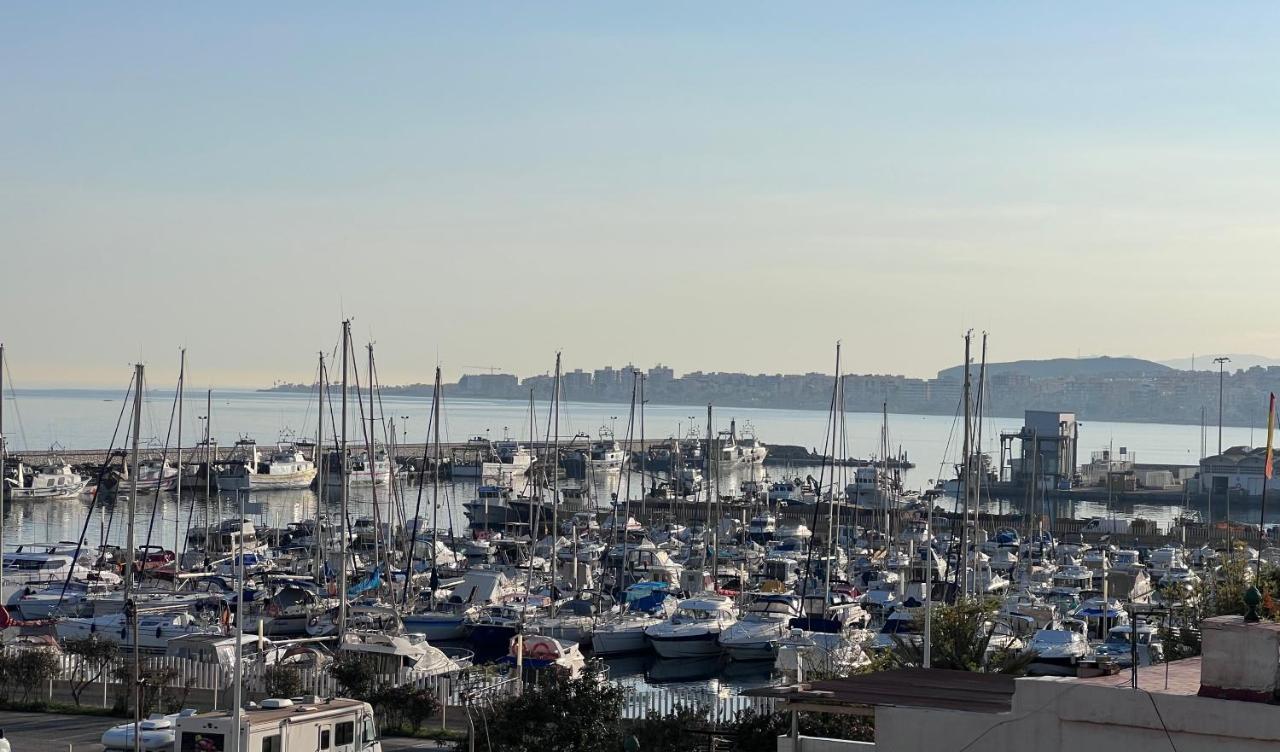 Apartamentos La Caleta Caleta De Velez Eksteriør bilde