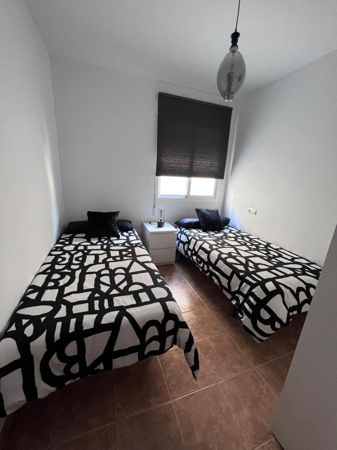 Apartamentos La Caleta Caleta De Velez Eksteriør bilde